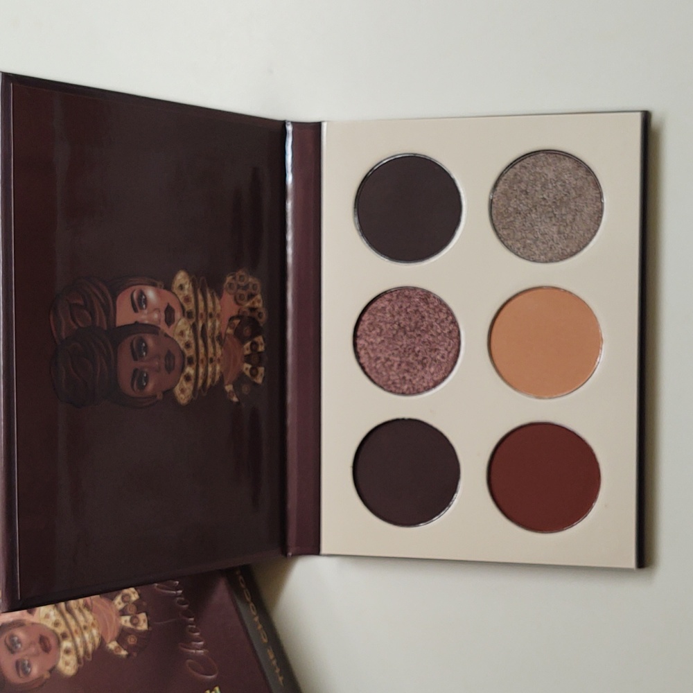 The Chocolates Eyeshadow Palette